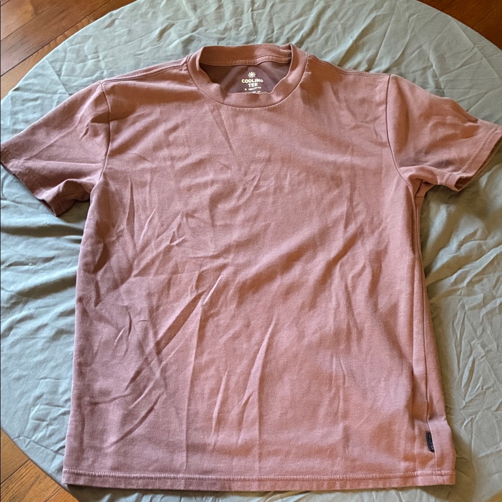 Hollister Men's Dusty Rose Tee